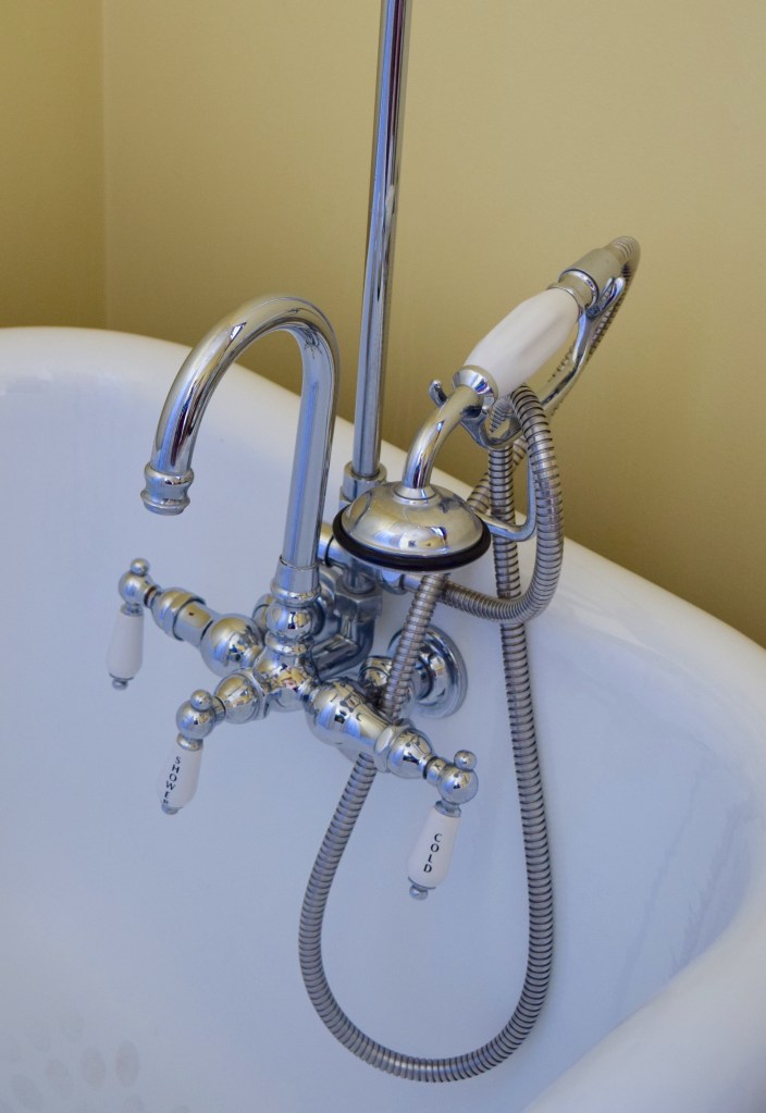 Kohler Bathtub Fixture