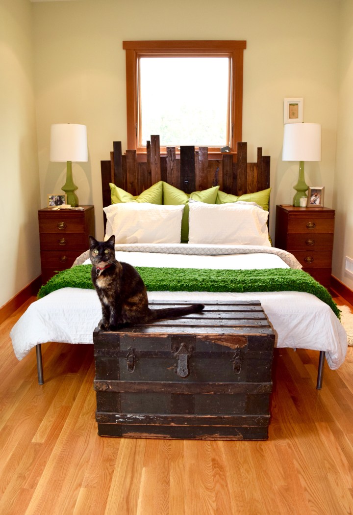 Malary on the Trunk | Land of Laurel