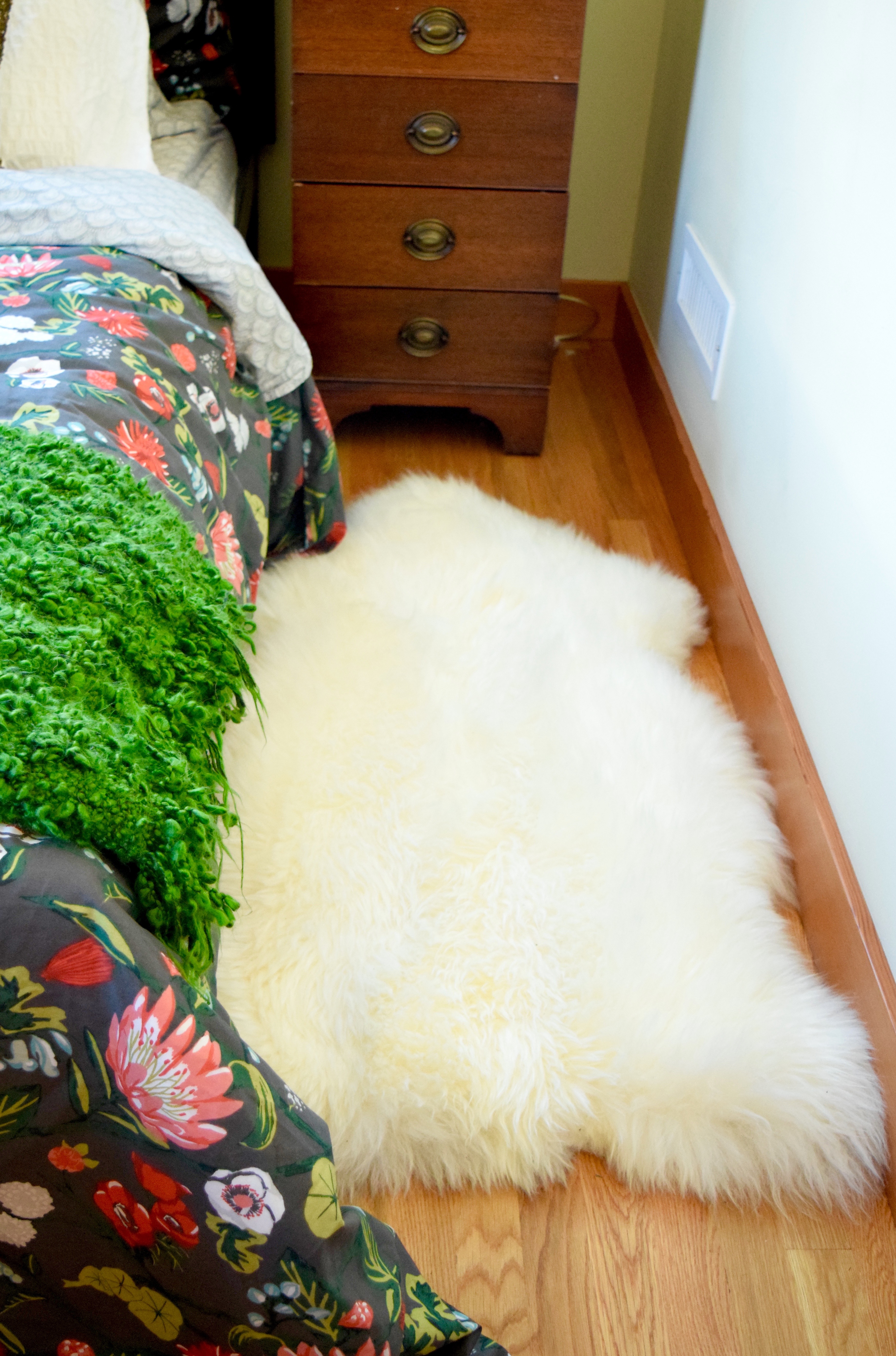 Sheepskin Rug | Land of Laurel