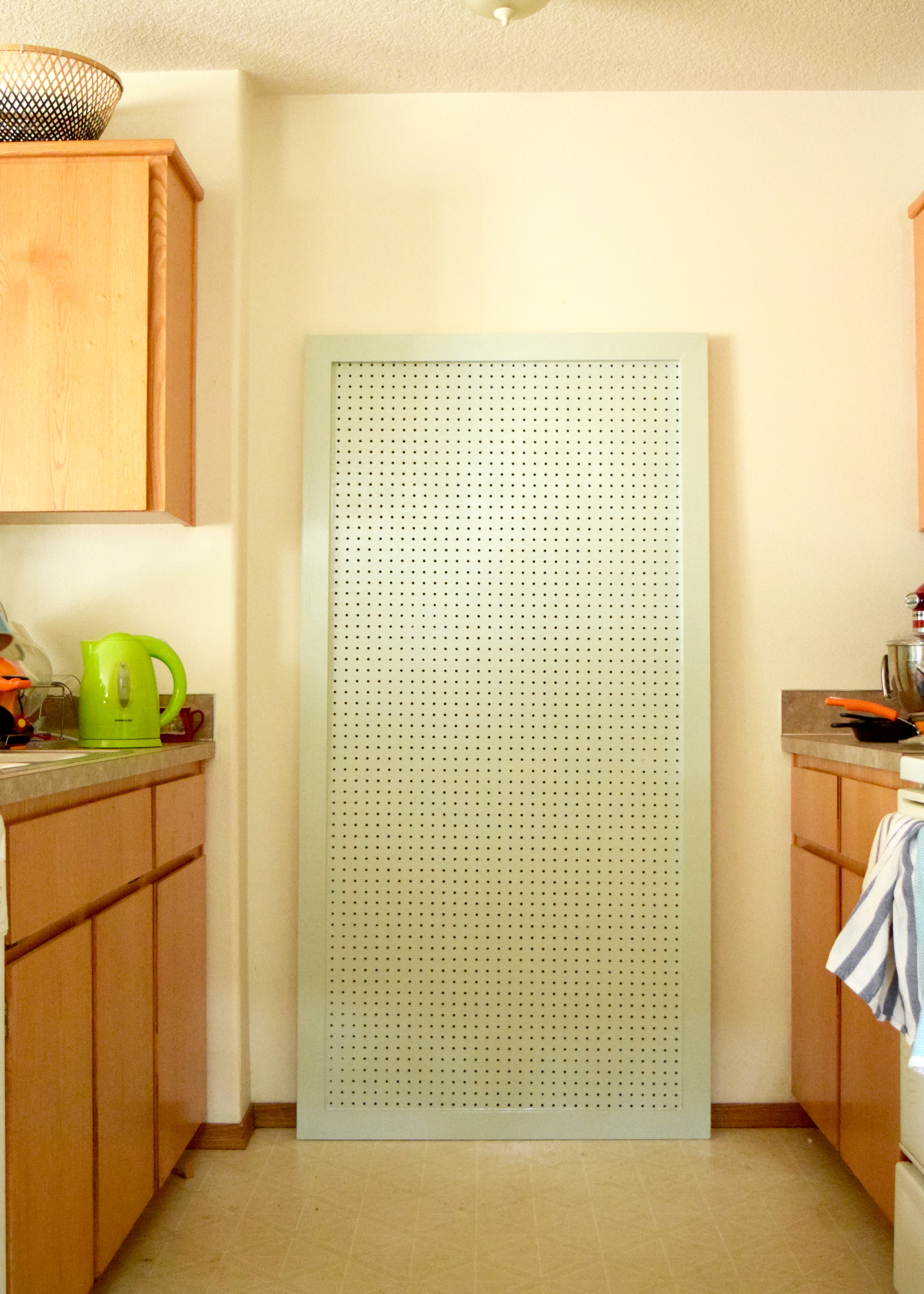 Pegboard | Land of Laurel