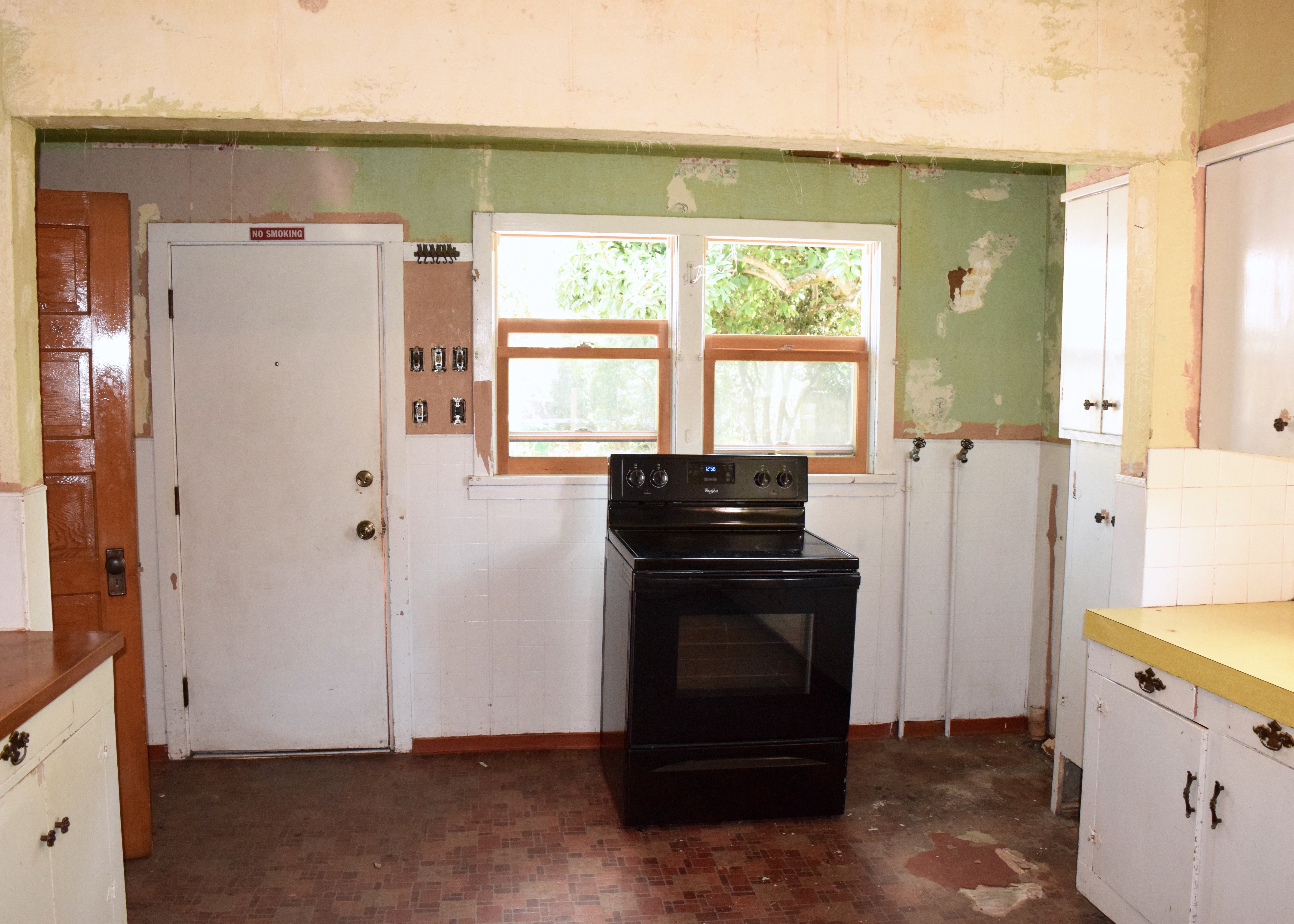 Berrybrier | Kitchen Before