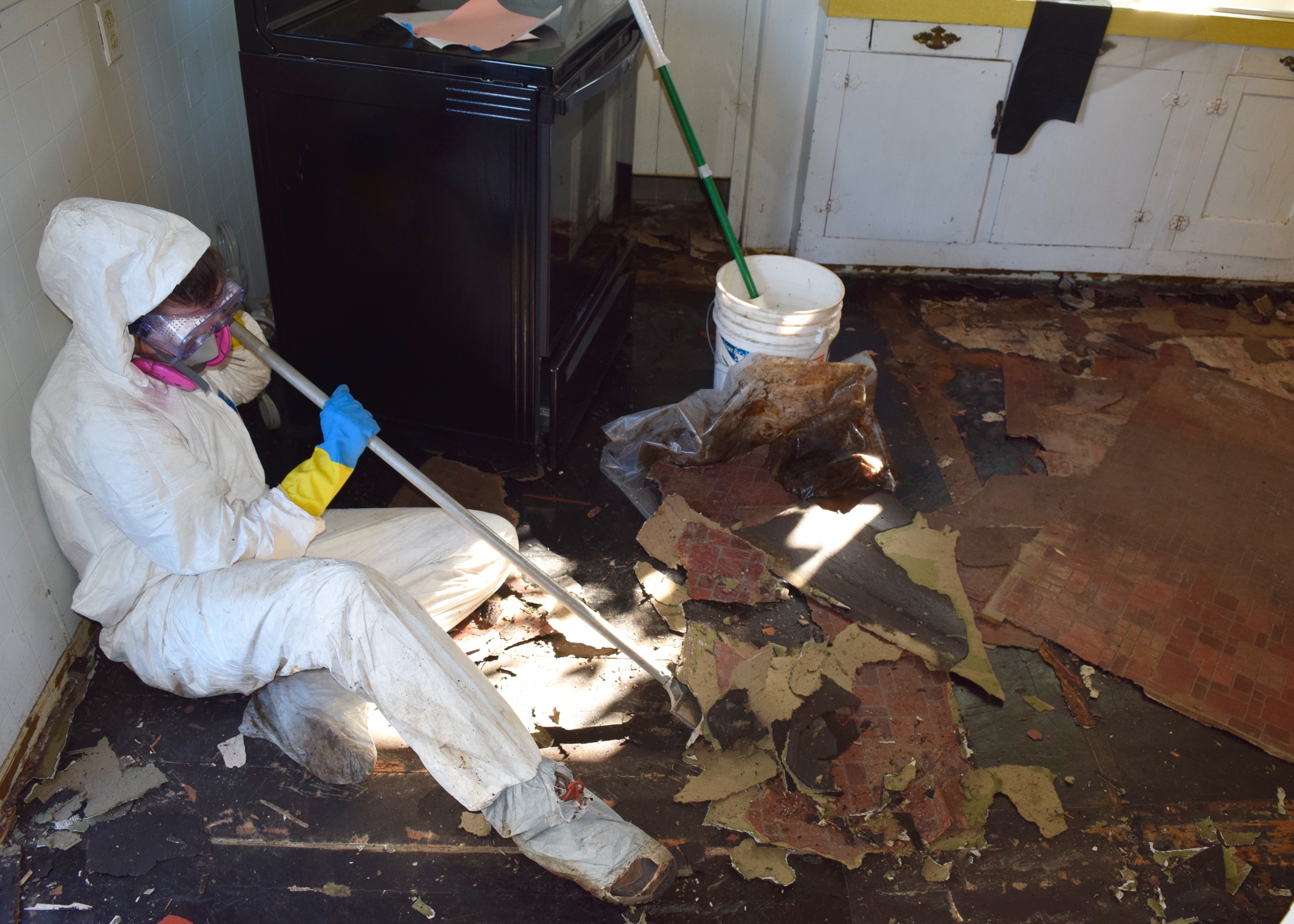 Berrybrier | Scraping Kitchen Floors.jpg