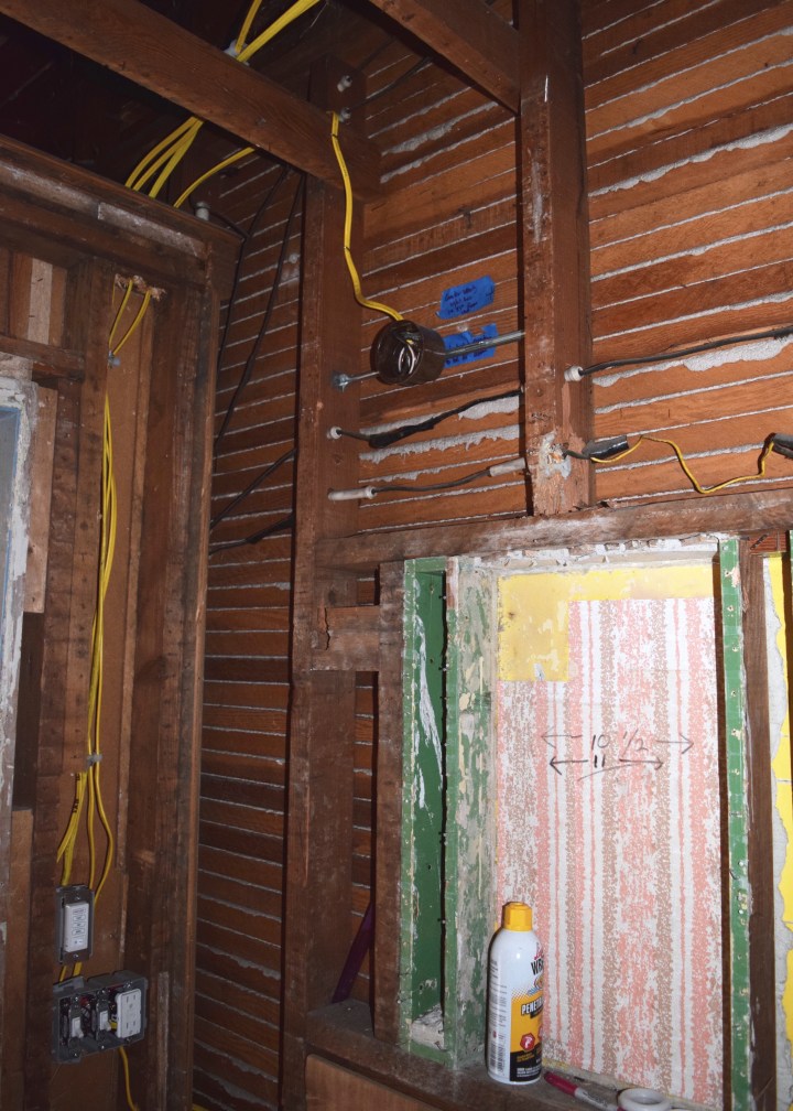 Berrybrier | Sconce Location.jpg