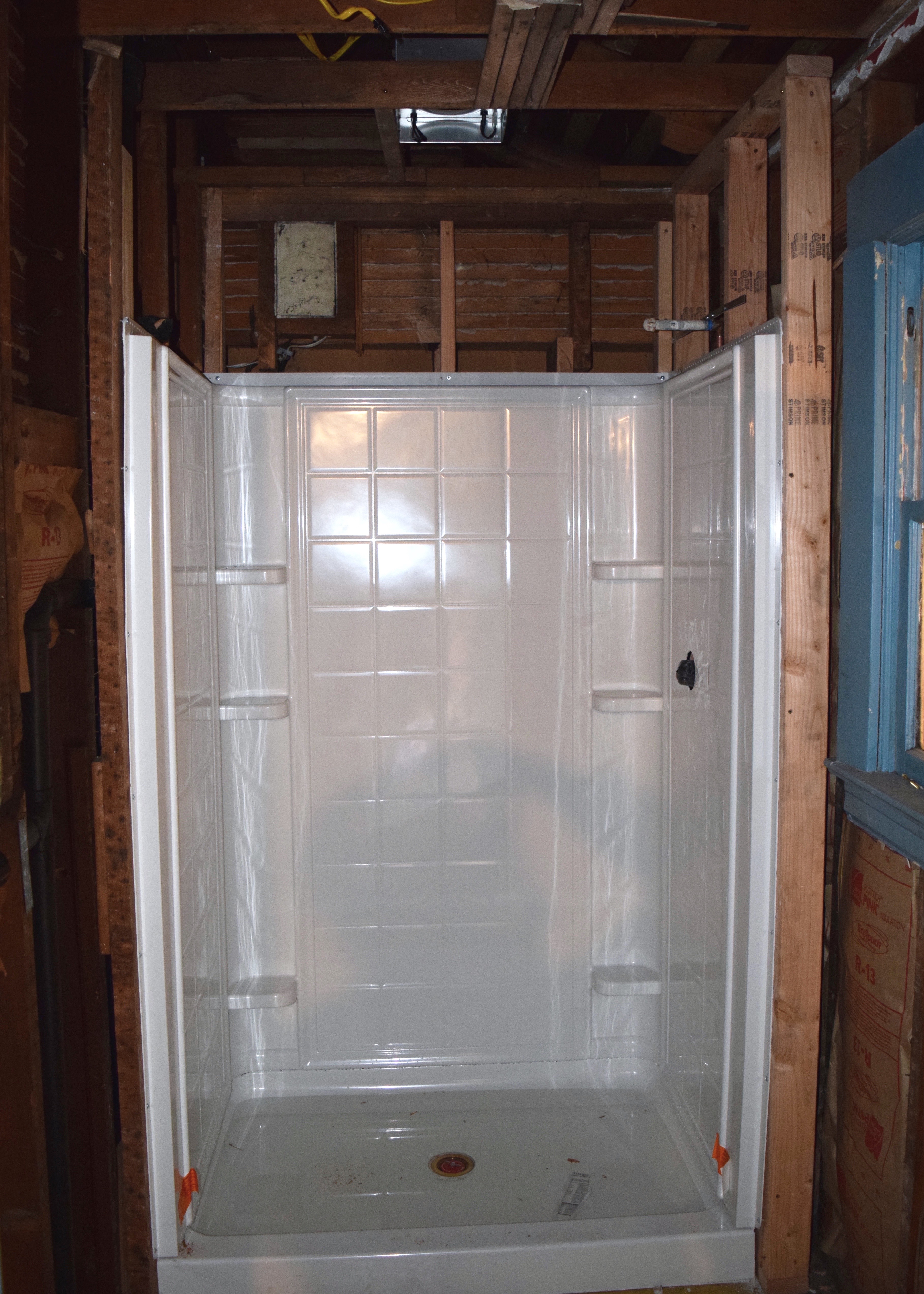 Berrybrier | Shower surround.jpg