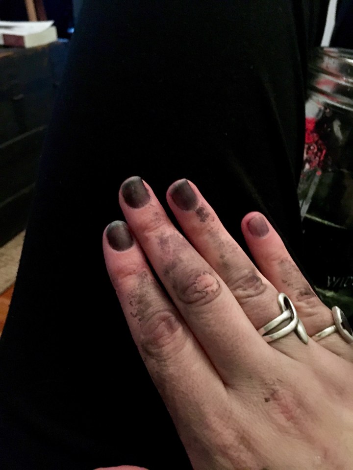 Berrybrier | Grout Hands